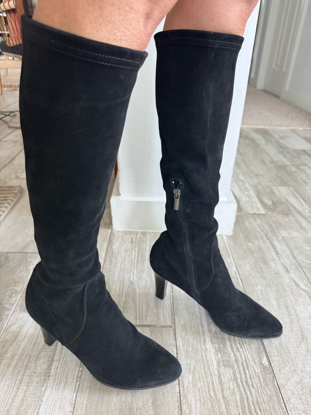 Aquatalia Black Knee High Heeled Boots Made Italy 8.5